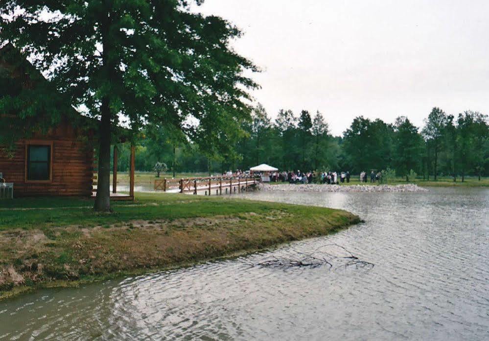Mariner'S Village Resort Carlyle Exterior photo